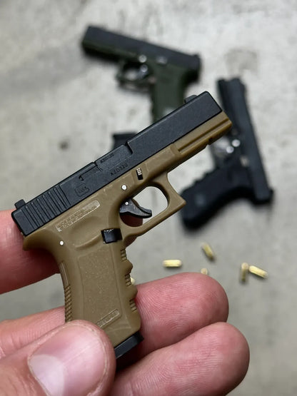 Glock 17 Ejection Detachable Keychain