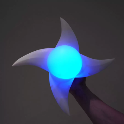 LED Light-Up Ninja Shuriken Spinner Toy – 7 Color Glowing Rotating Throwing Star for Kids & Cosplay